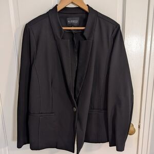 ELOQUII Women's Black Collarless Blazer